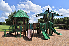 mulch-outfitters-playground